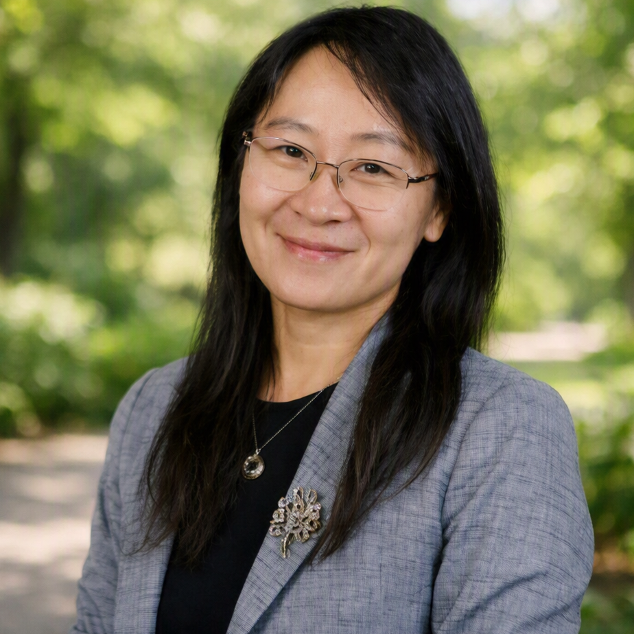 Sirui Wang Headshot